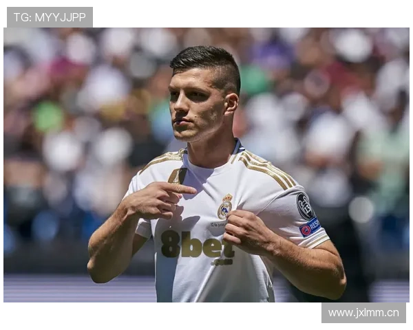 小图拉姆助力球队，展现身体优势表现稳健，提升赛季竞争力