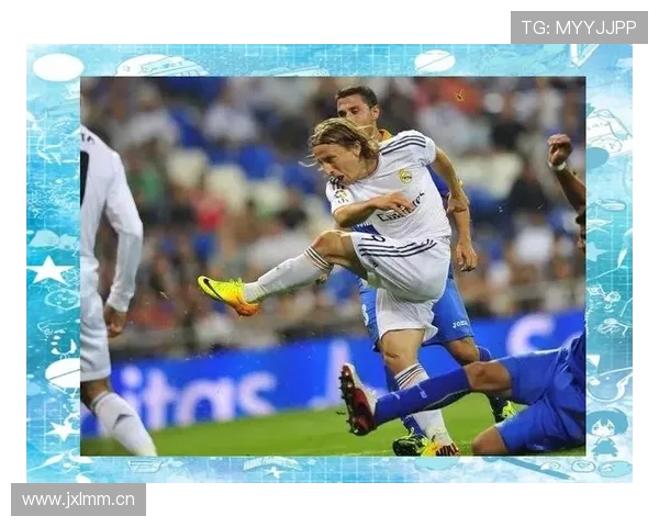 德布劳内与莫德里奇对比分析:核心组织方式与比赛影响力差异