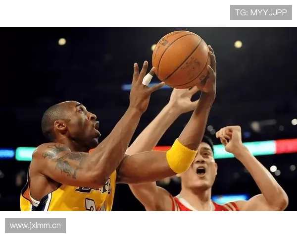 科比无球跑动撕裂防线，关键回合得分结构重塑比赛走势